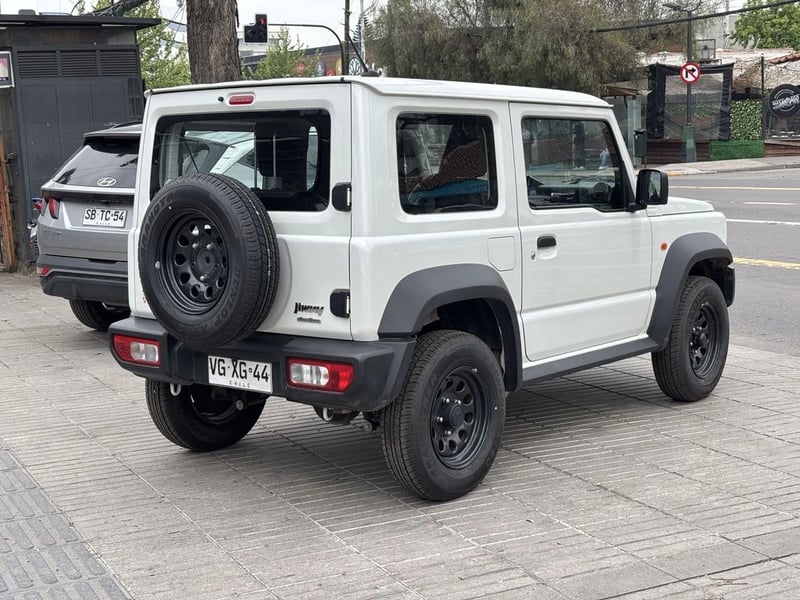 Suzuki JIMNY 1.5 GL WINCHE MT 4X4 2025 - Imagen 9 de 20