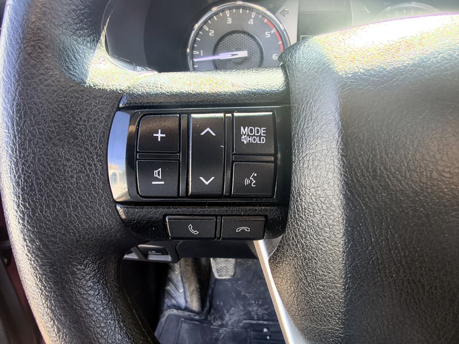 TOYOTA HILUX HILUX TSS 2.4 Diesel 4X2 T/M 2022 - Imagen 13 de 20