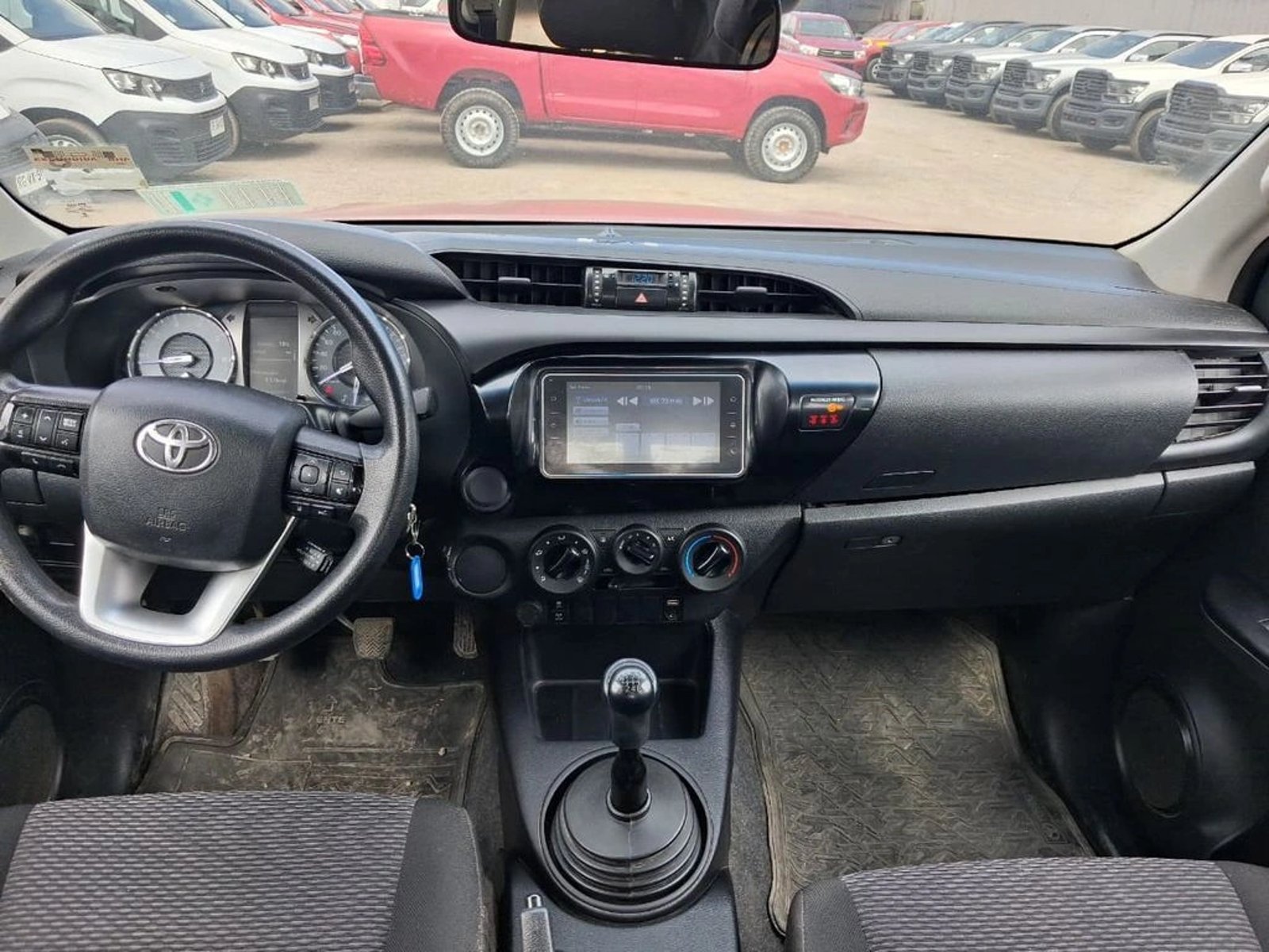 TOYOTA HILUX HILUX TSS 2.4 Diesel 4X2 T/M 2021 - Imagen 14 de 15