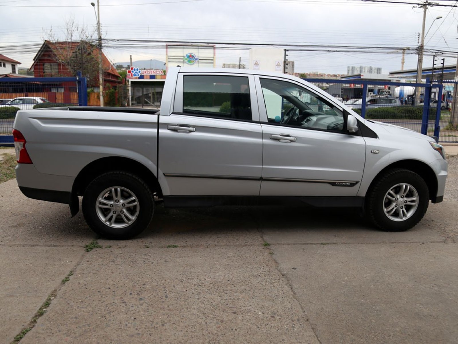 SsangYong ACTYON SPORTS MT 2.2 DIESEL 4X2 2020 - Foto 4 de 19