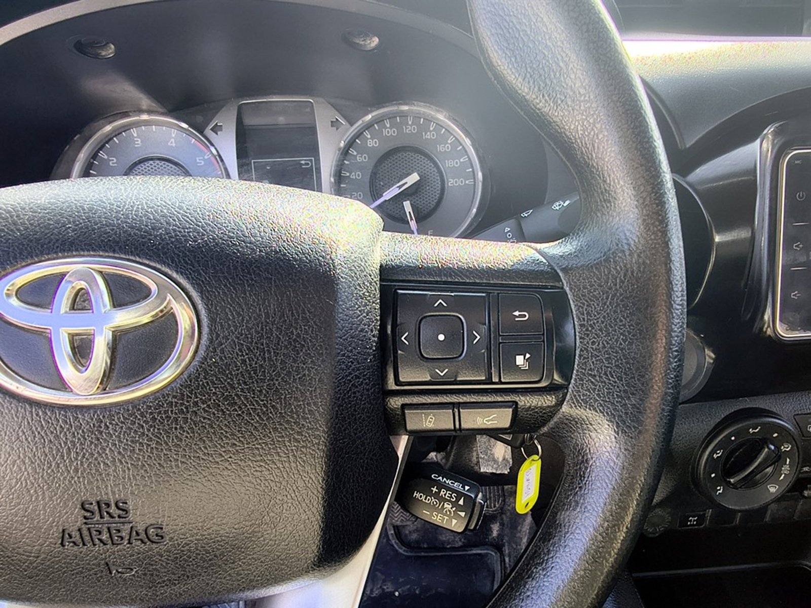 TOYOTA HILUX HILUX TSS 2.4 Diesel 4X2 T/M 2022 - Imagen 14 de 20