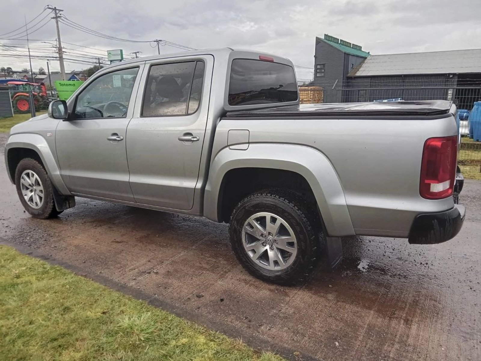 Volkswagen AMAROK COMFORTLINE 2.0 AT 2022 - Foto 4 de 8