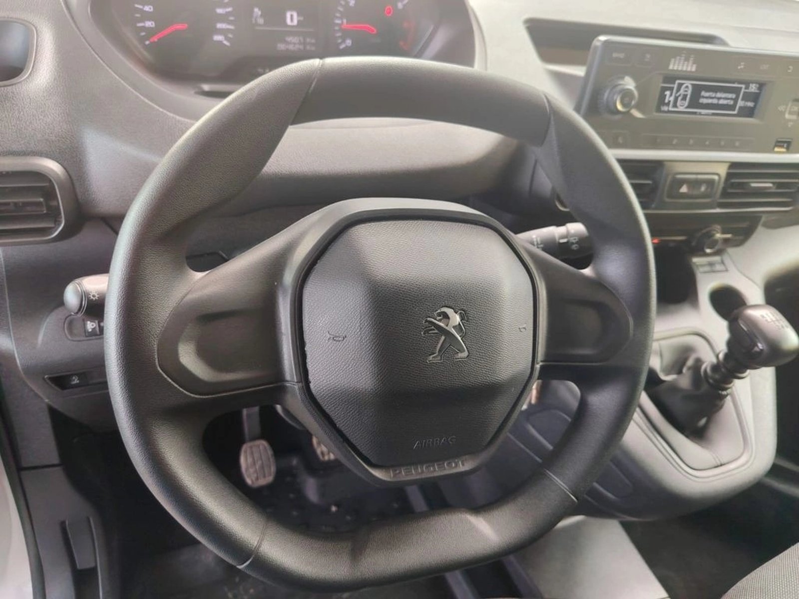 Peugeot PARTNER 1.5 L1 HDI  4X2 MT 5P 2023 - Imagen 11 de 15