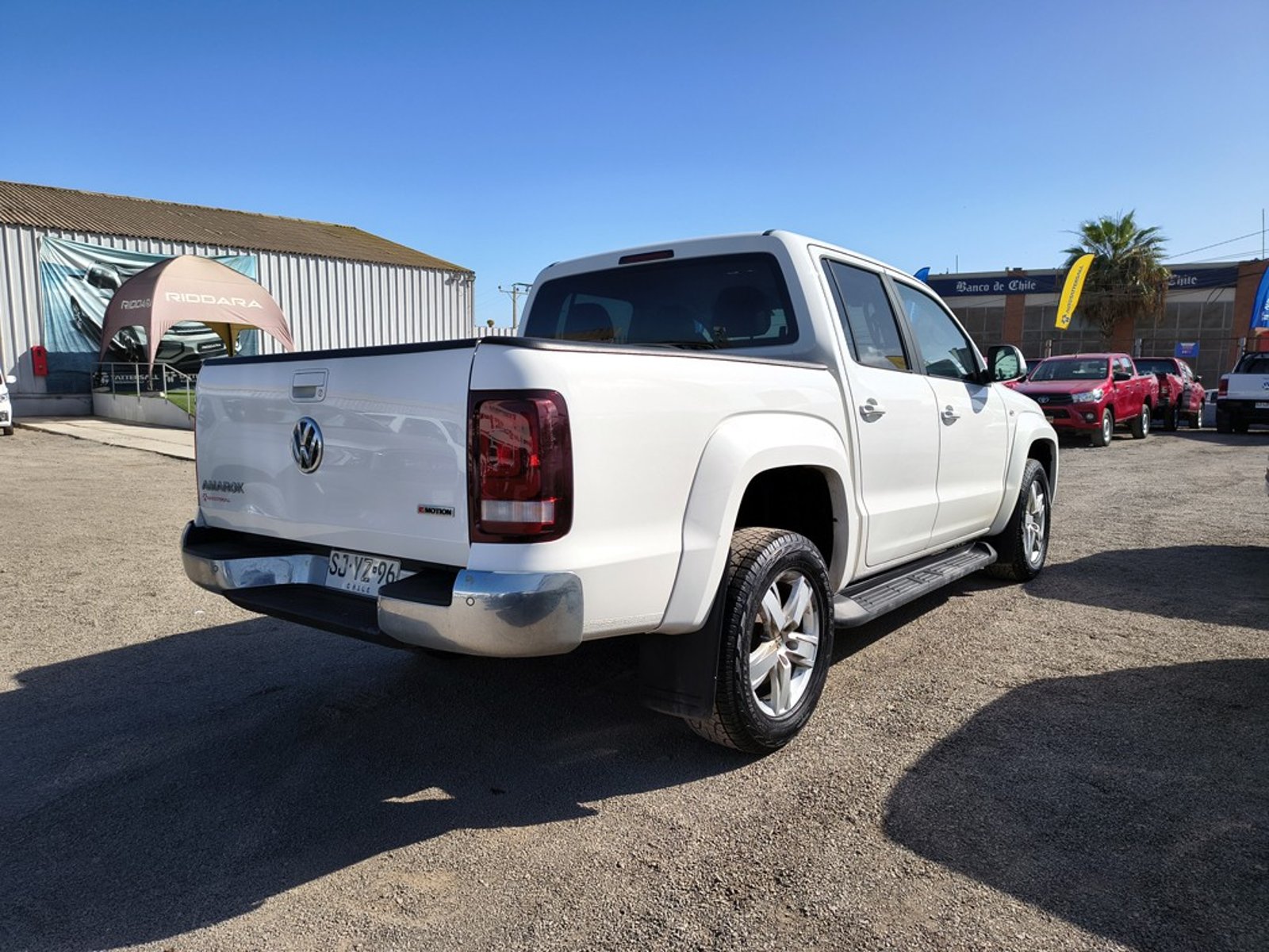Volkswagen AMAROK 2.0 COMFORTLINE 4MOTION 2023 - Imagen 7 de 20
