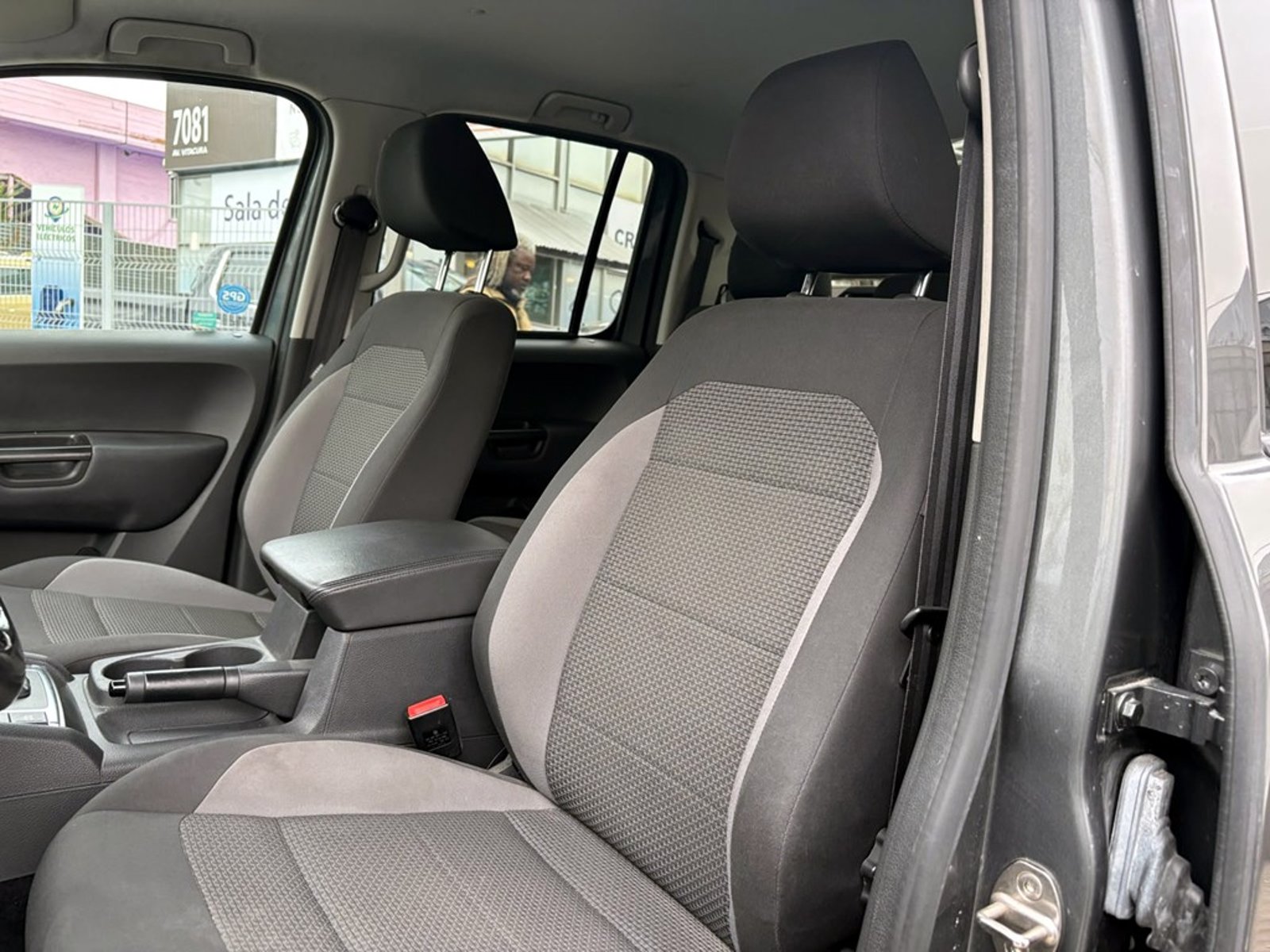 VOLKSWAGEN AMAROK Amarok Confortline 4X4 AT 2021 - Imagen 15 de 19
