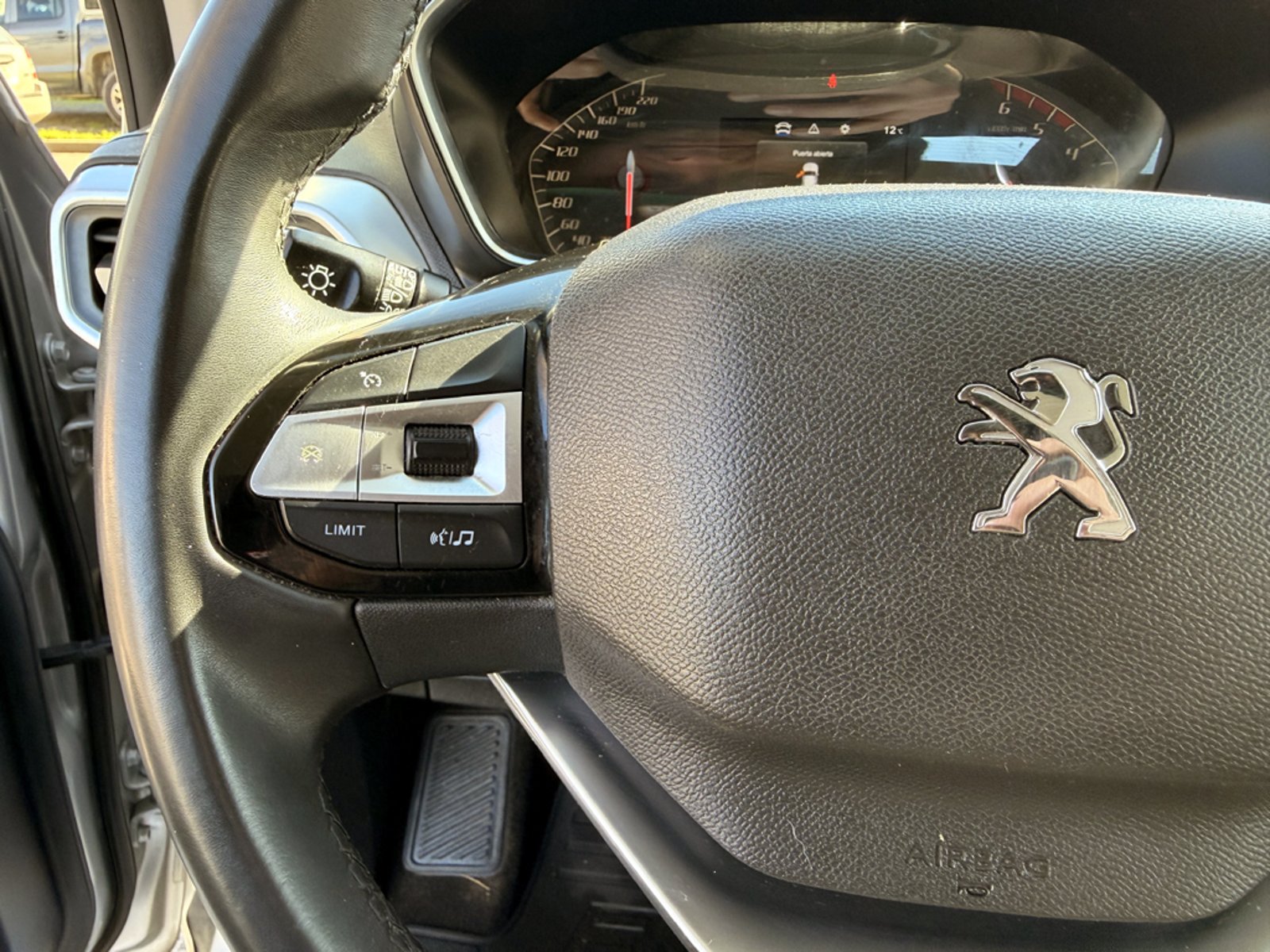 Peugeot LANDTREK ACTIVE 4x4 2023 - Imagen 15 de 20