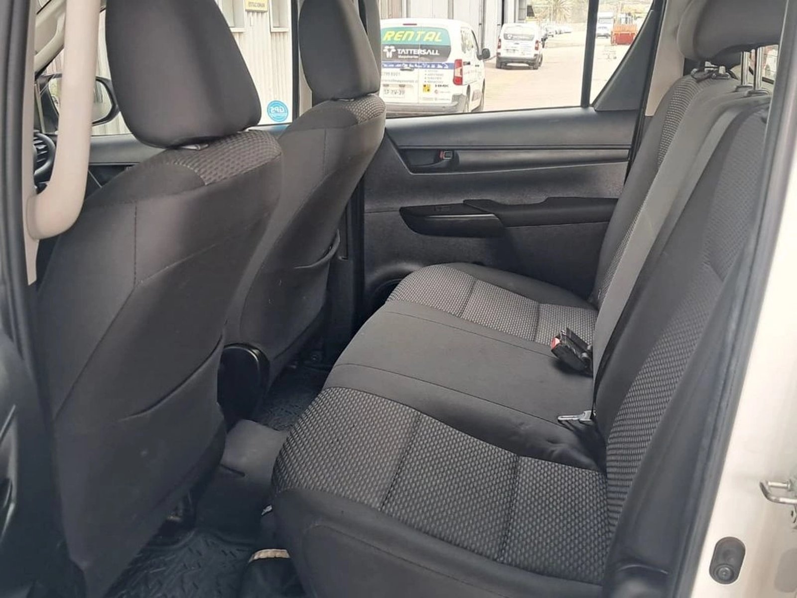 Toyota HILUX 2.4 DX 4X2 MT 2021 - Imagen 17 de 20