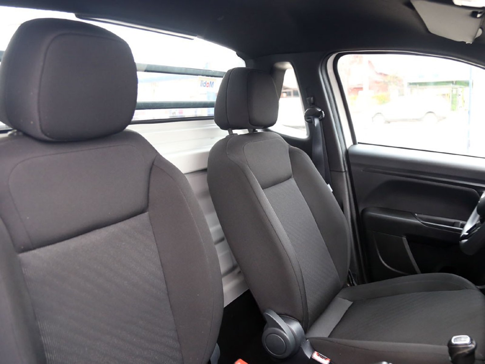 RAM 700 SLT 1.4 MT 2022 - Imagen 17 de 19