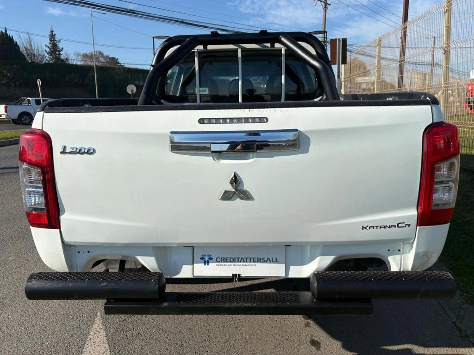 MITSUBISHI L200 KATANA CR 4X2 2022 - Imagen 7 de 12