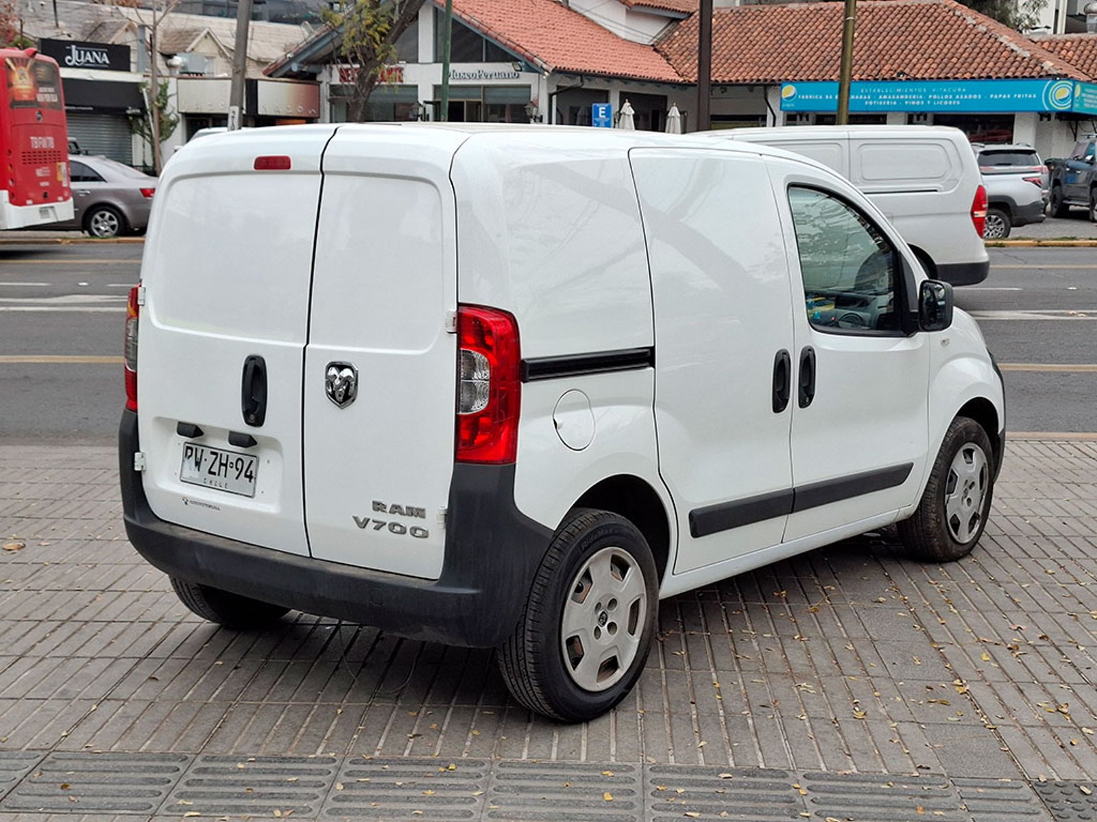 RAM V700 City 1.2 MT Diesel 2022 - Imagen 6 de 20