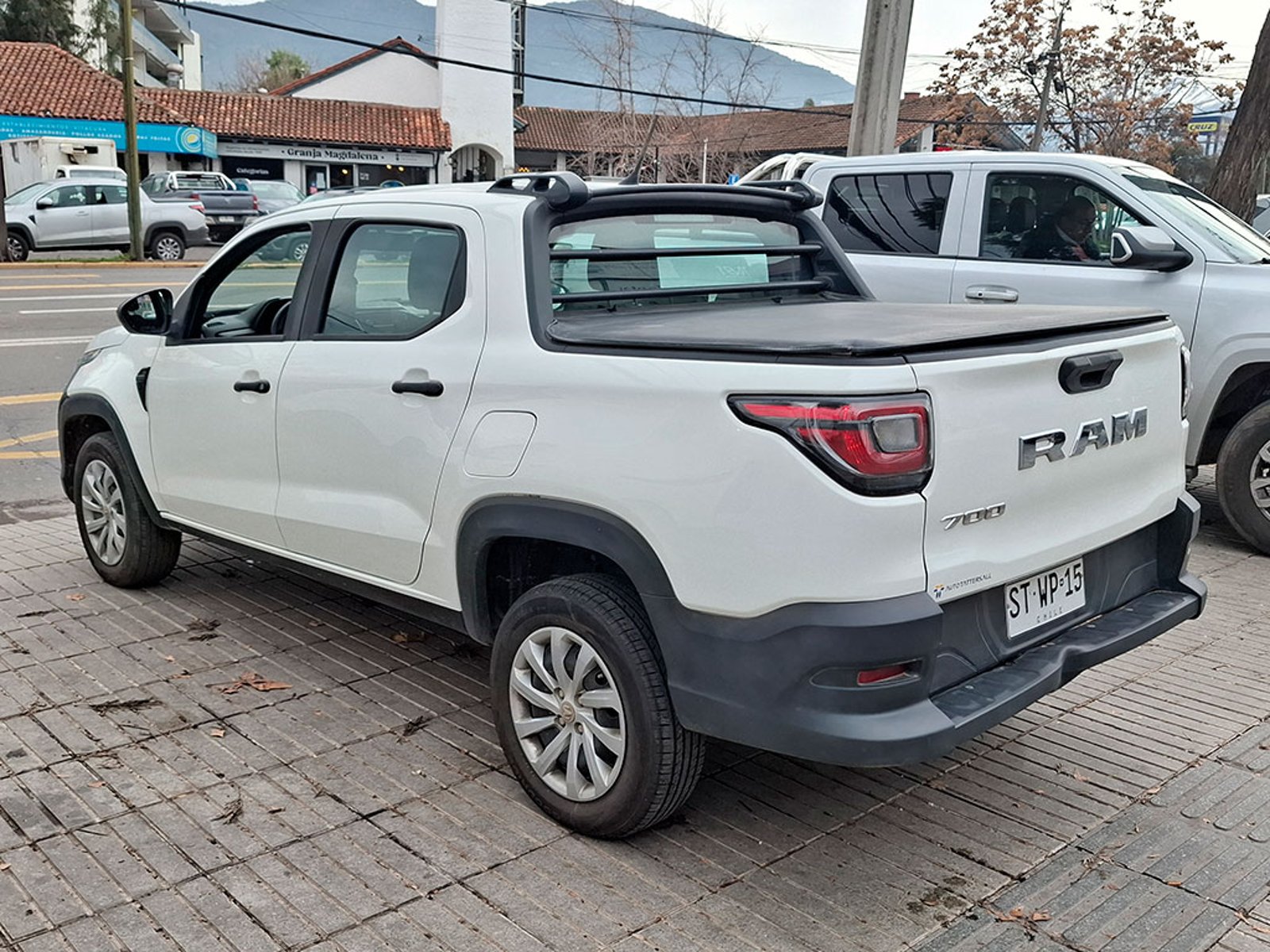 RAM 700 700 1.4 MT DC SLT 2023 - Foto 4 de 19