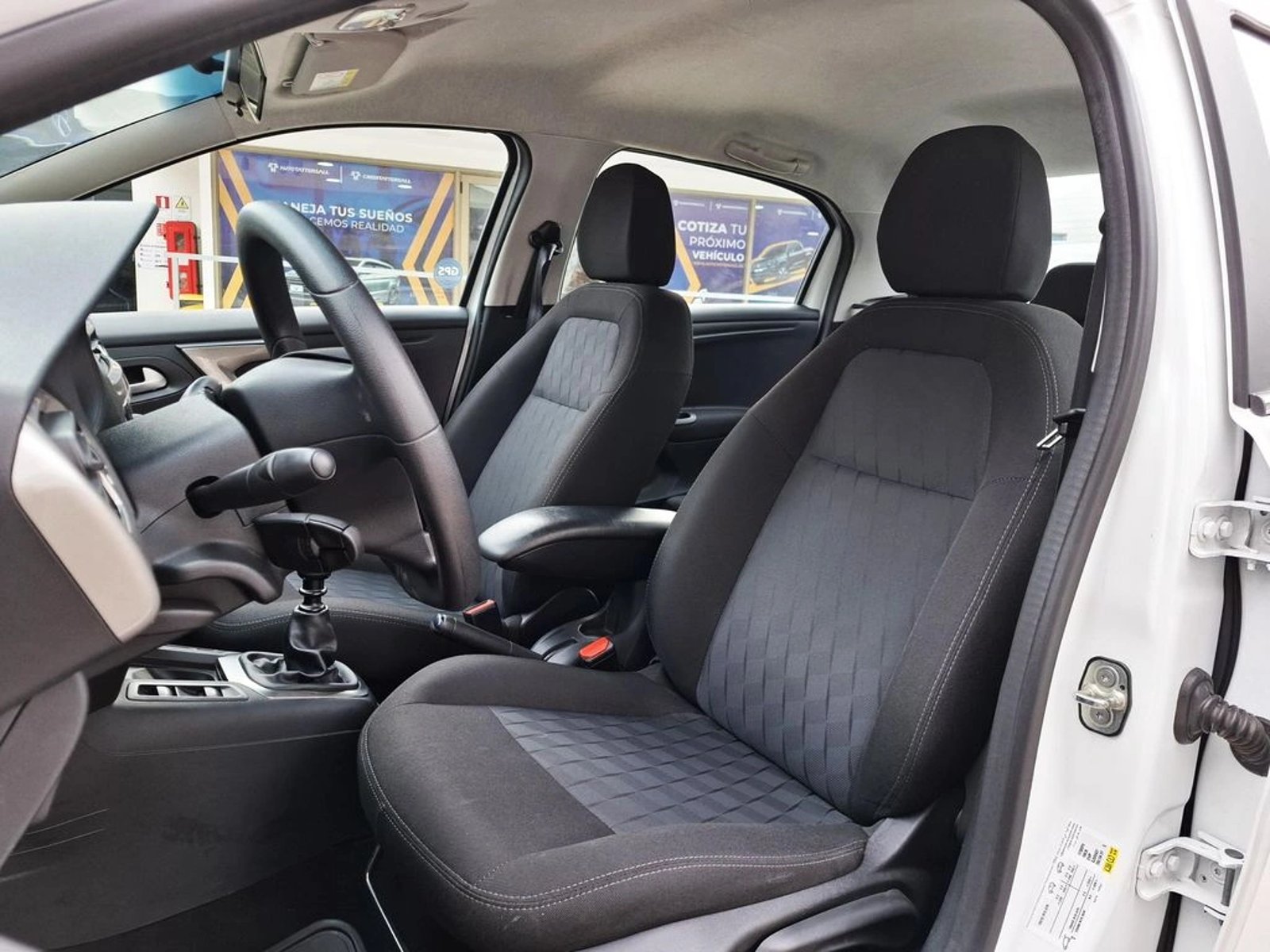 CITROEN C-ELYSEE 1.6 DIESEL 2025 - Imagen 14 de 20