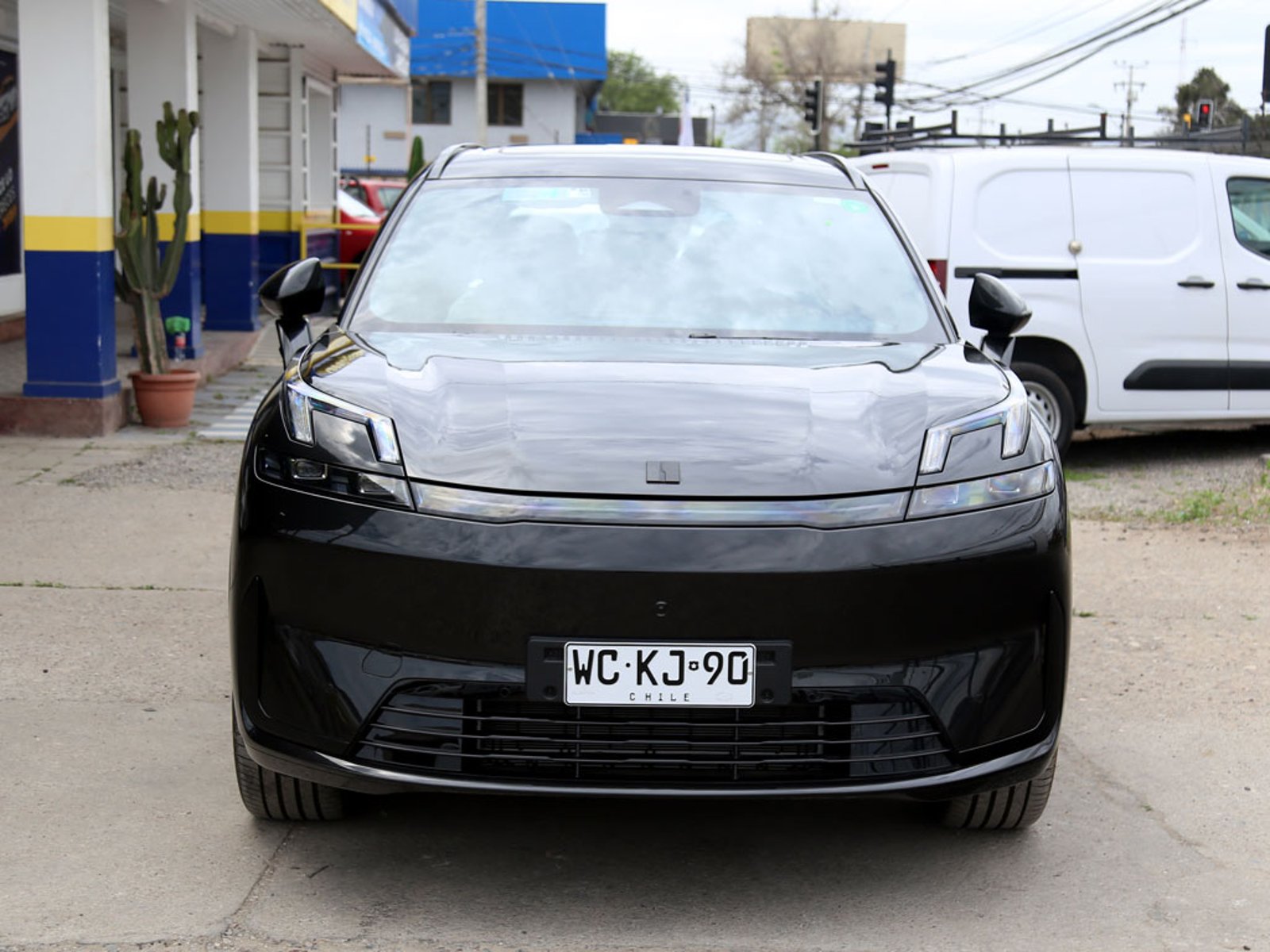 Lynk & Co 08 08 PHEV 2027 - Foto 2 de 20