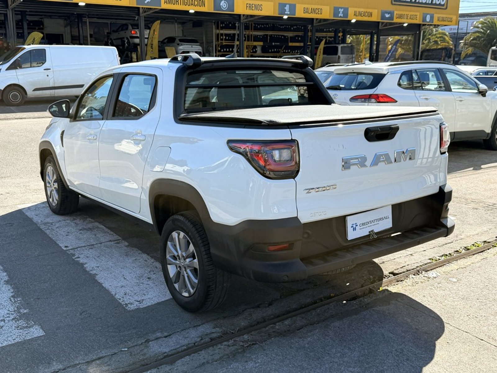 RAM 700 BIGHORN DCAB 1.3 2024 - Imagen 6 de 20