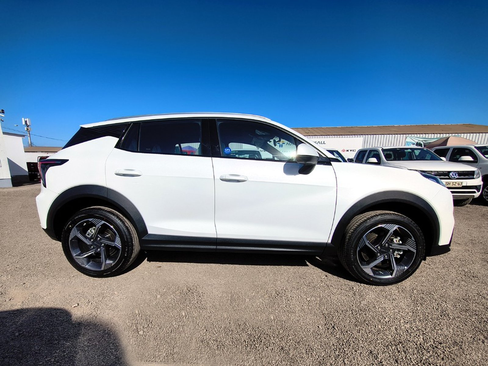 Lynk & Co 06 1.5 Gasolina 4x2 T/A PRO 2027 - Foto 4 de 20