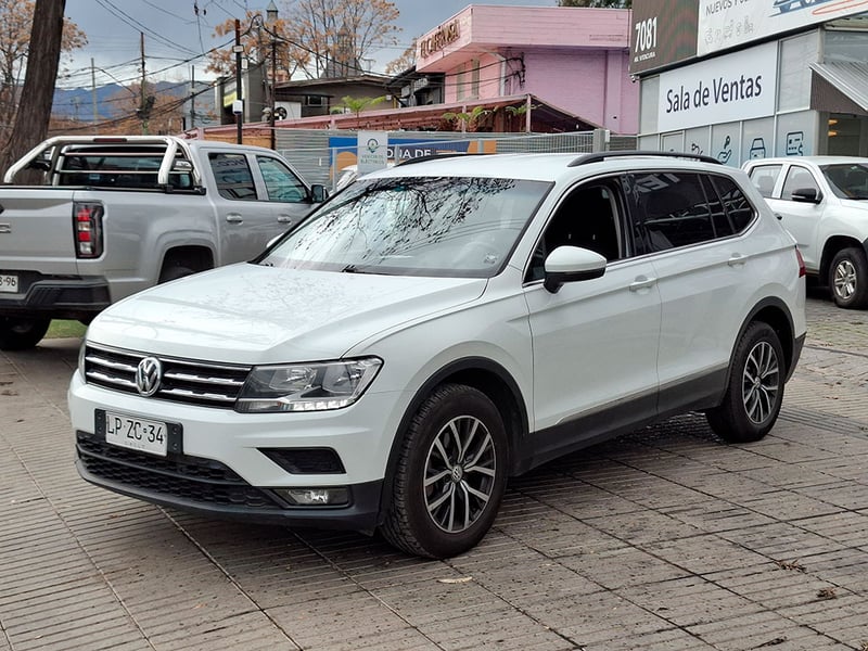 Volkswagen TIGUAN COMFORTLINE 4MOTION AT DIESEL 7 PASAJEROS 2020