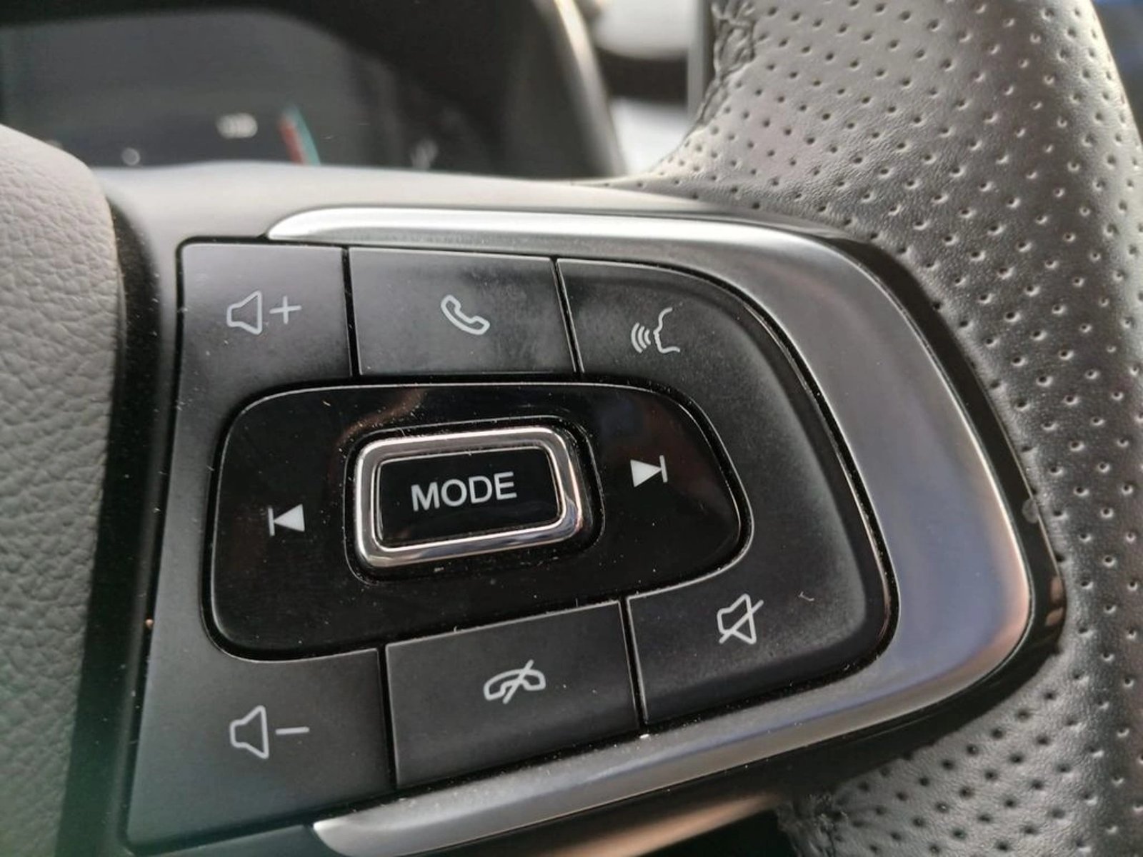 Chery TIGGO 7 PRO GLX 1.5T AT 4X2 2023 - Imagen 14 de 18