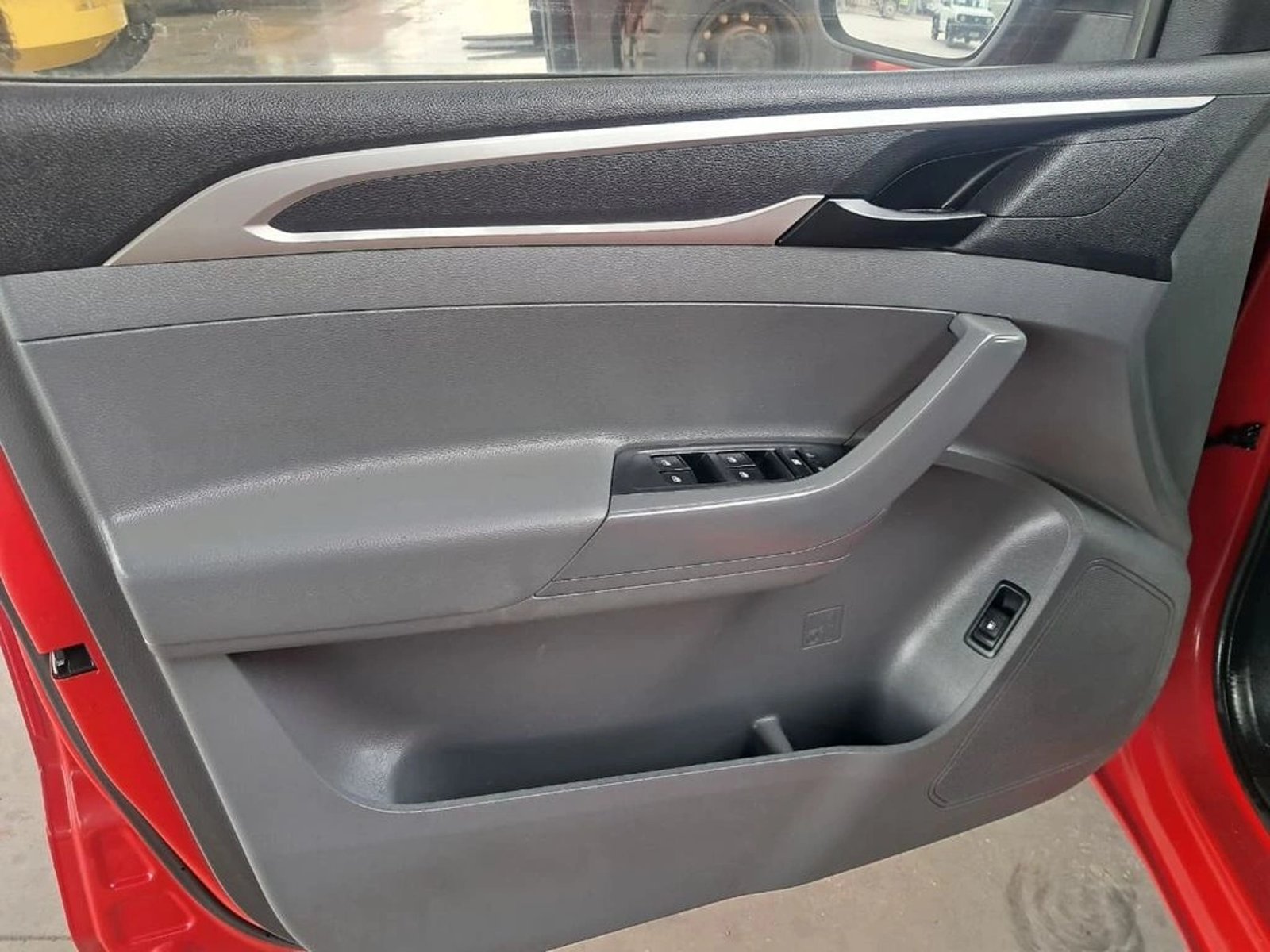 Maxus T60 2.0 DX 4X4 MT 2024 - Imagen 17 de 20