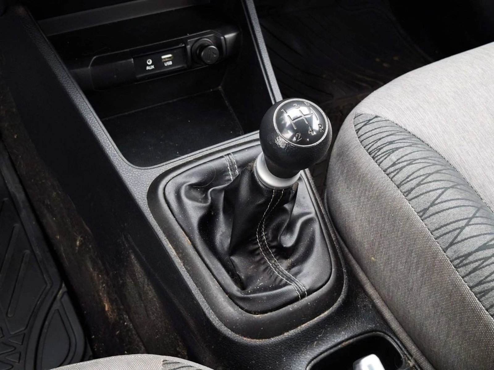 Kia SOLUTO 1.4 2022 - Imagen 20 de 20