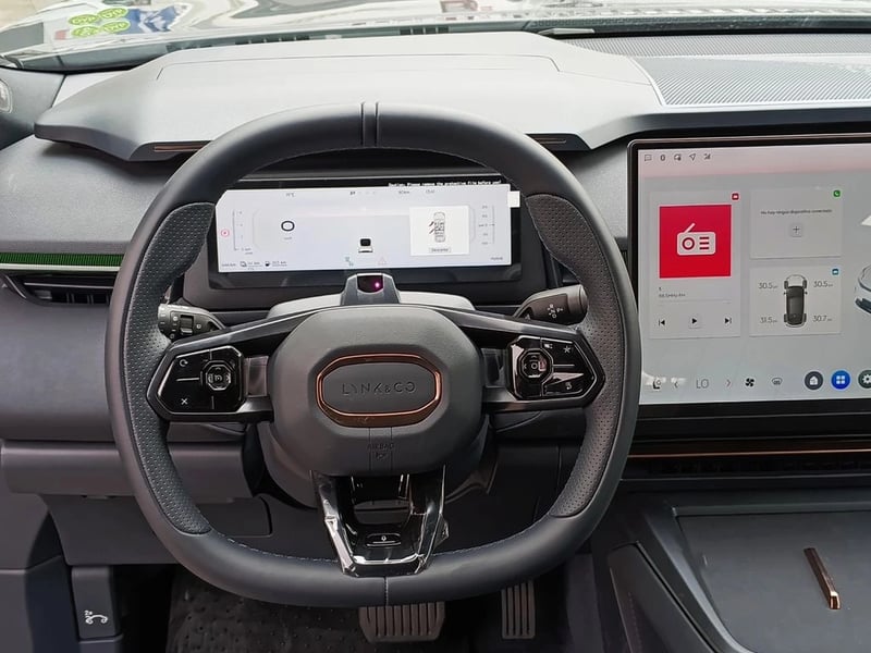 Lynk & Co 08 PHEV HALO 2027 - Imagen 17 de 20