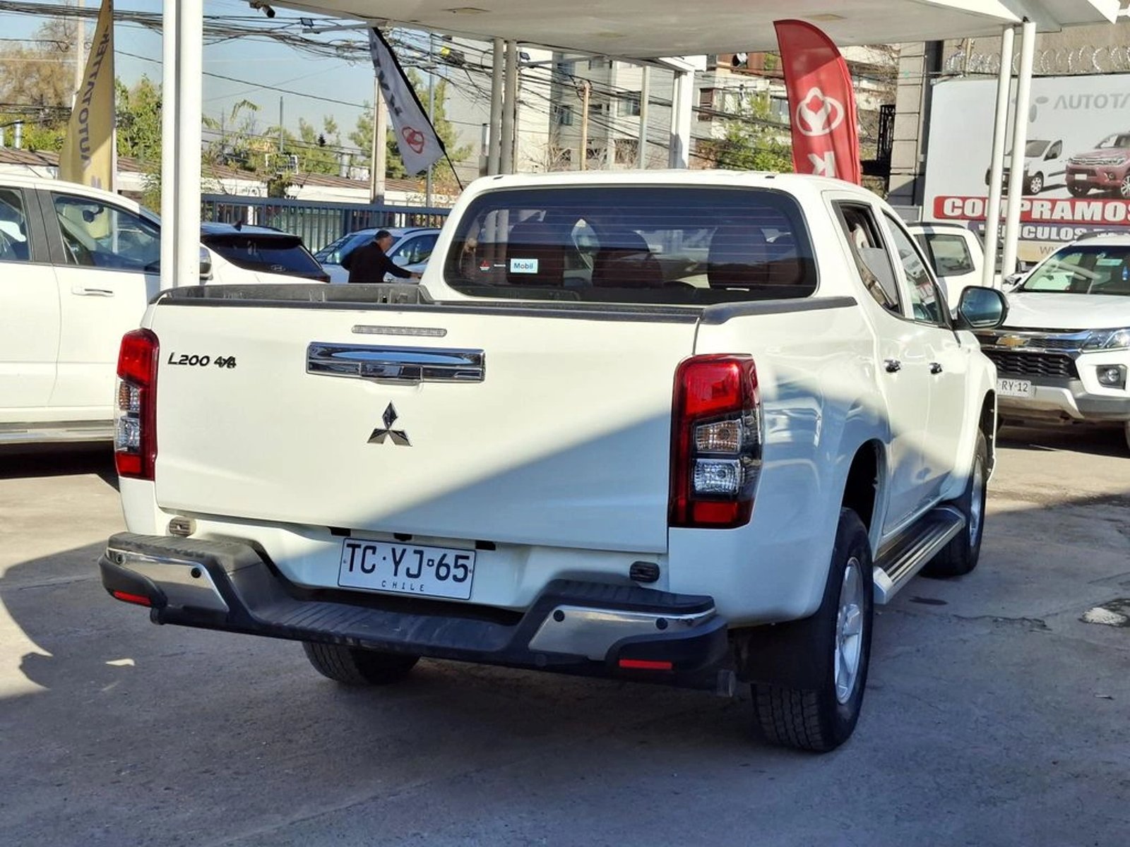MITSUBISHI L200 2.4 2024 - Imagen 7 de 20