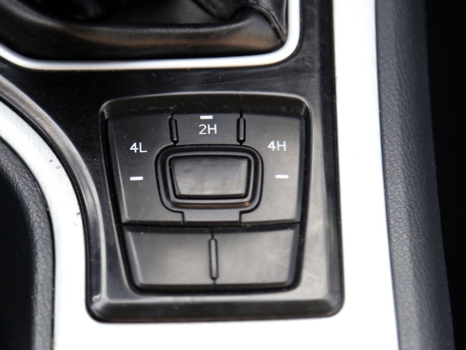 ZX AUTO TERRALORD 2.5 DLX 4X4 DIESEL MT 4P 2023 - Imagen 17 de 20