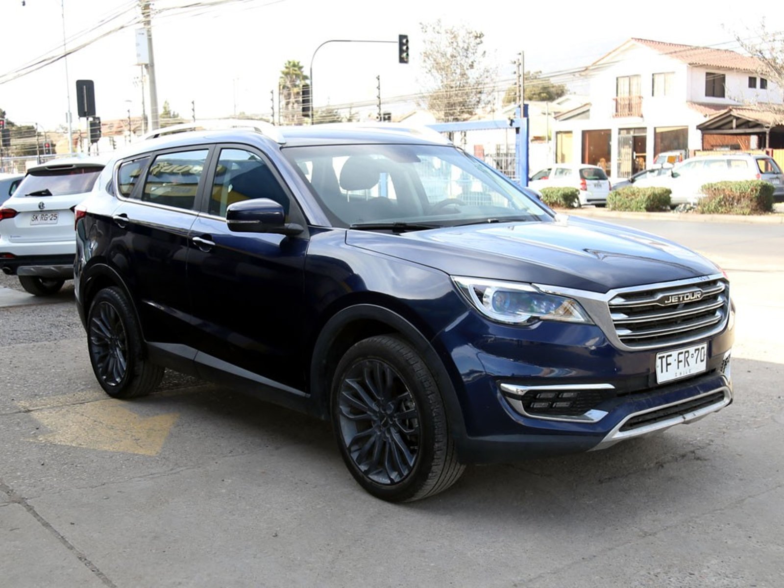 Jetour X70 1.5T GL 4X2 MT 5P 2024 - Foto 3 de 20