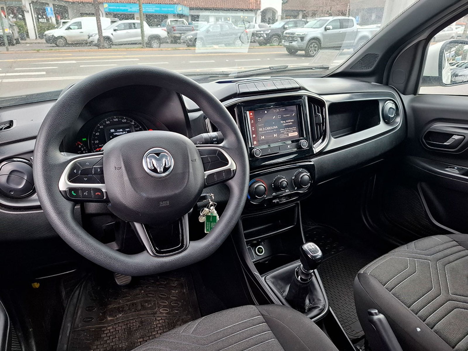 RAM 700 1700 BIGHORN DCAB 1.3 2024 - Imagen 11 de 20