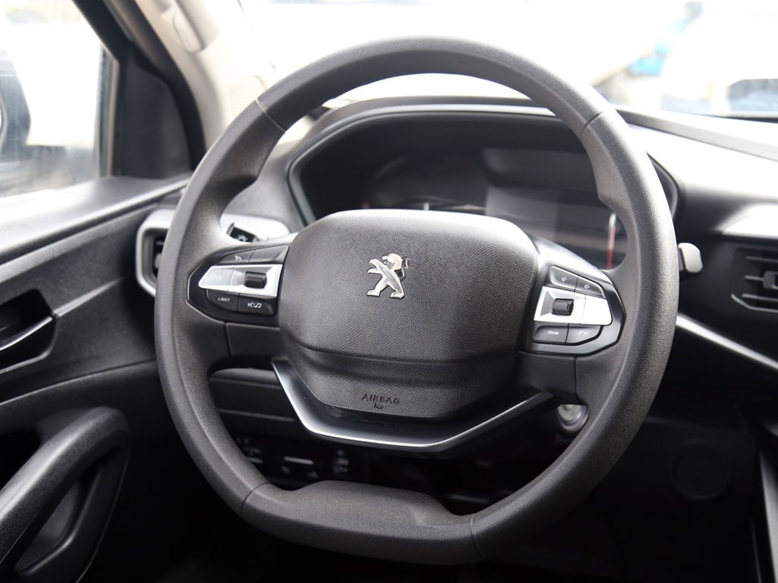 Peugeot LANDTREK 1.9 4X2 2023 - Imagen 15 de 20