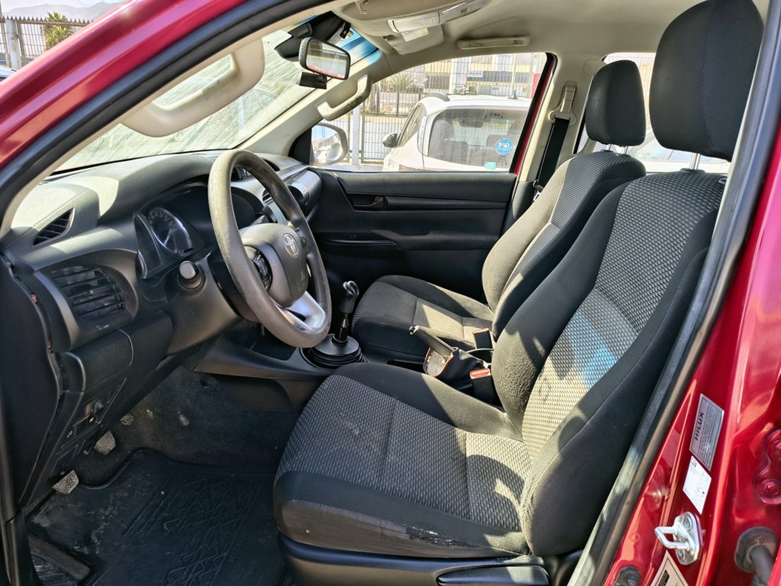 Toyota HILUX TSS 2.4 Diesel 4X2 T/M 2022 - Imagen 8 de 13