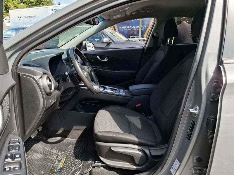 Hyundai KONA EV ELECTRICO 2023 - Imagen 13 de 20