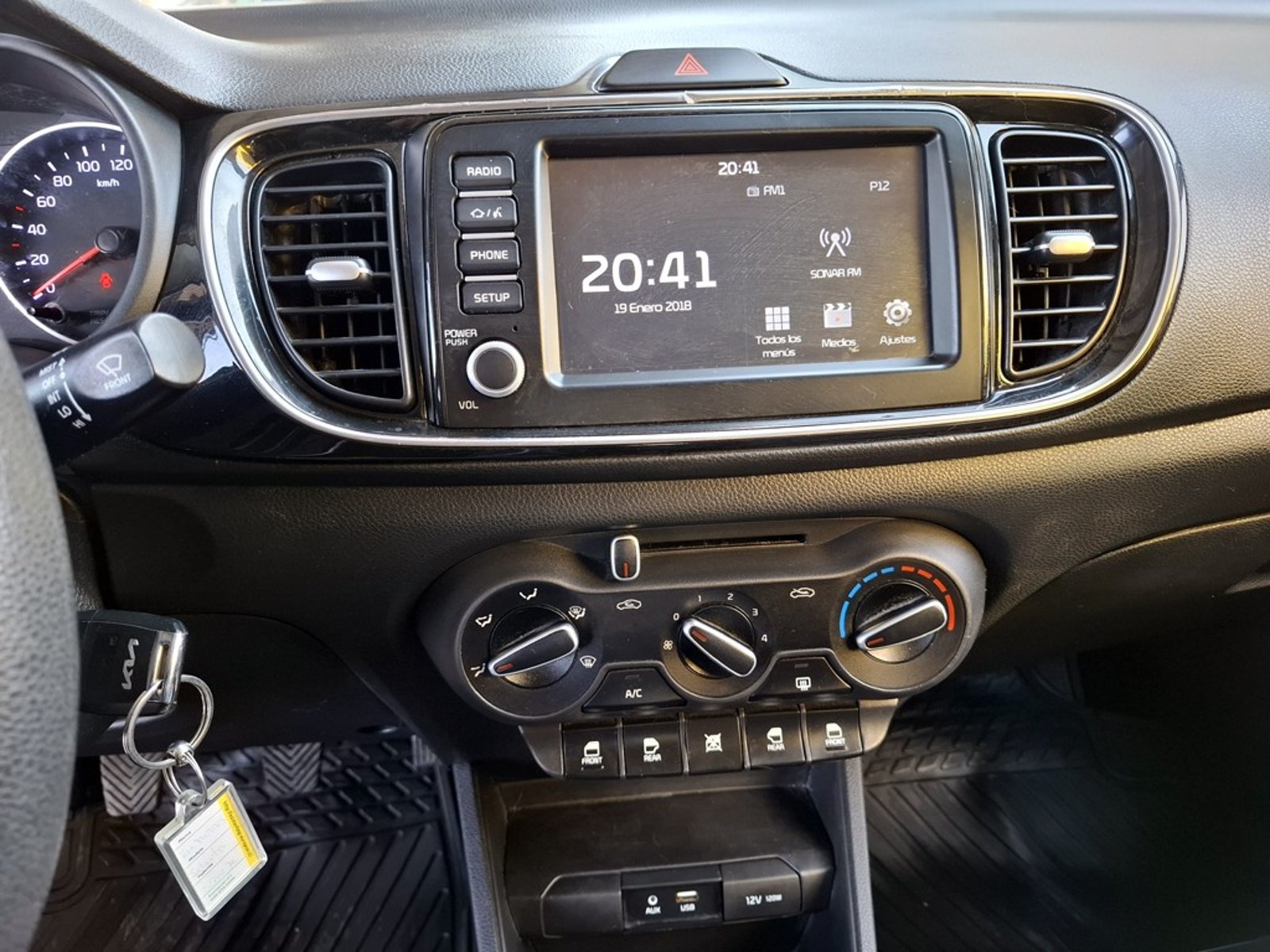 KIA SOLUTO LX 1.4 2023 - Imagen 19 de 20