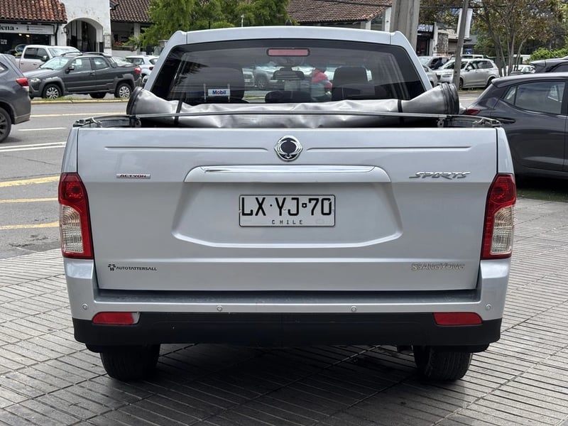 SsangYong ACTYON SPORTS ACTYON SPORTS 2.2 MT 4X2 FULL 2022 - Imagen 8 de 20