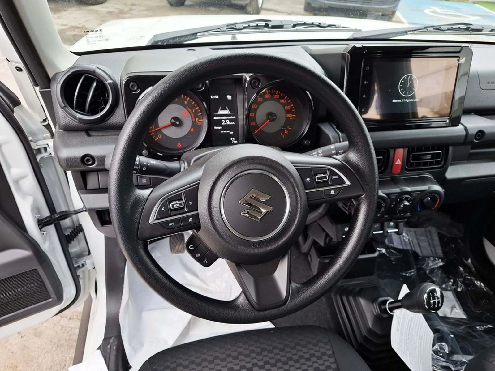 Suzuki JIMNY GL WINCHE MT 2026 - Imagen 17 de 20