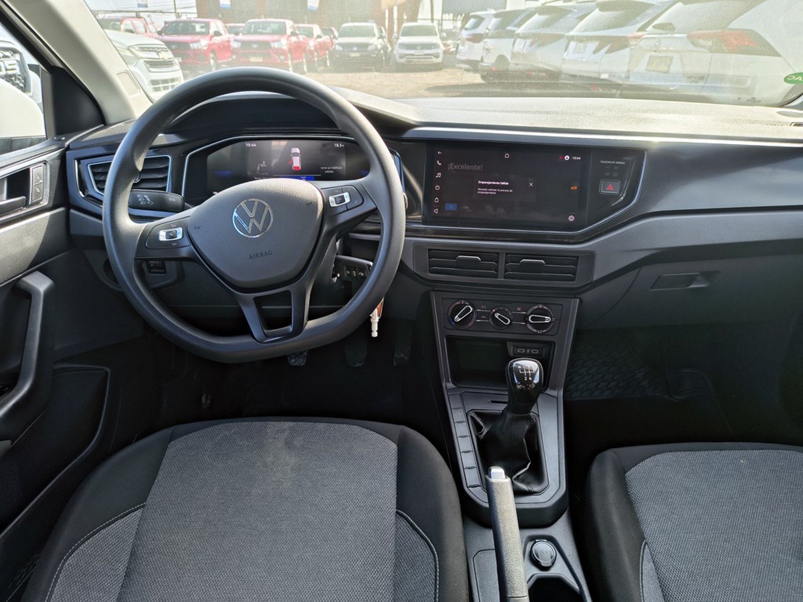 Volkswagen POLO 1.6 GASOLINA 4X2 T/M 2025 - Imagen 14 de 20
