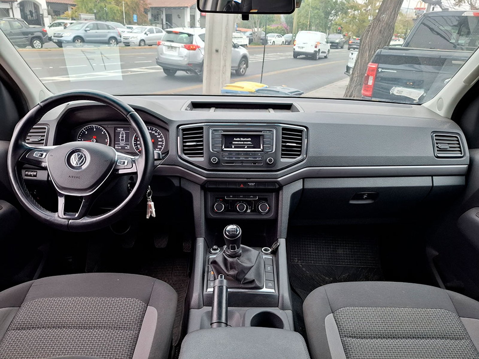 VOLKSWAGEN AMAROK 2.0 TRENDLINE 2023 - Imagen 8 de 20