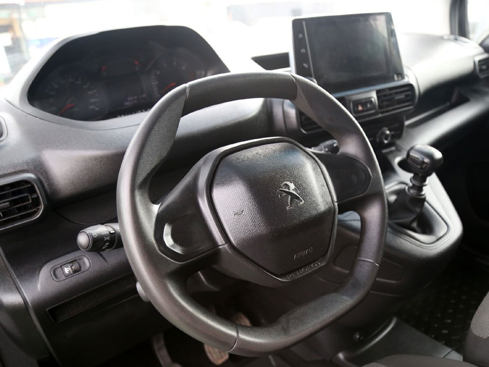 Peugeot PARTNER MT 1.6 2024 - Imagen 14 de 19