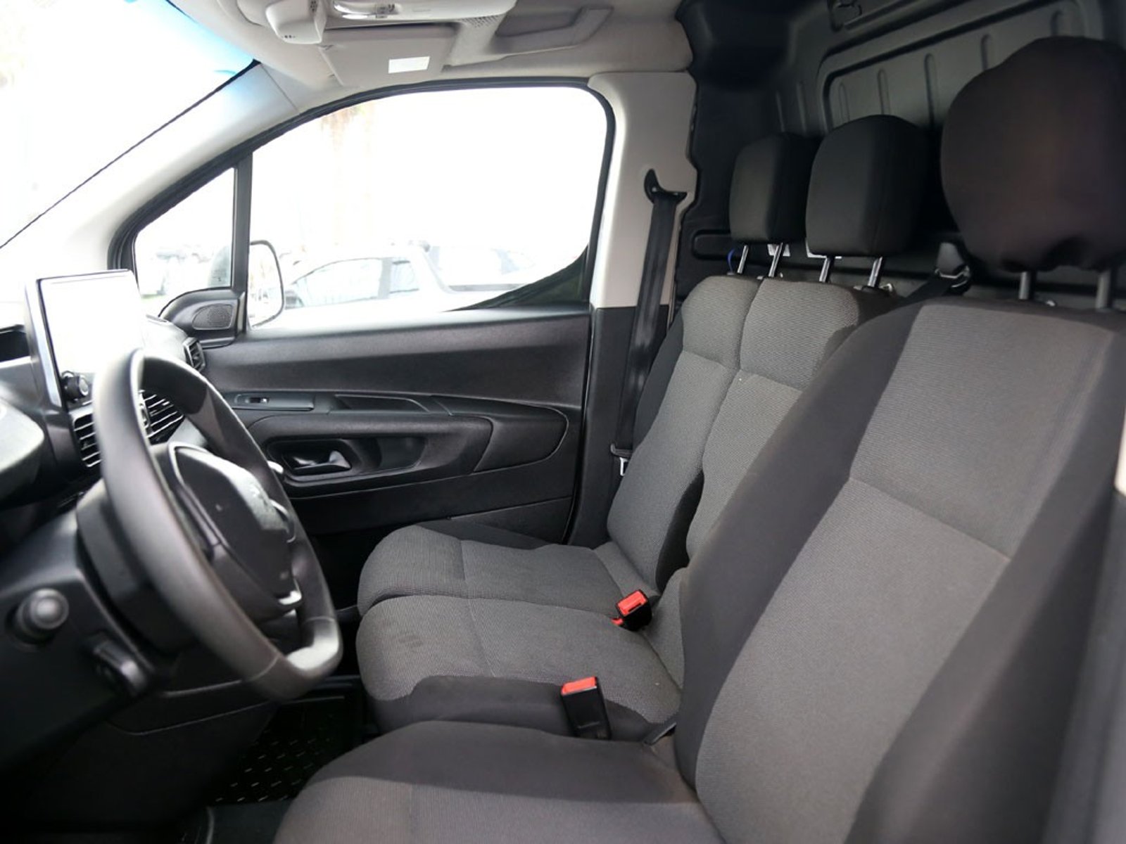 Peugeot PARTNER MT 1.6 2024 - Imagen 13 de 19