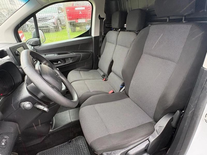 Citroën BERLINGO 1.5 L1 DIESEL 2024 - Imagen 7 de 9