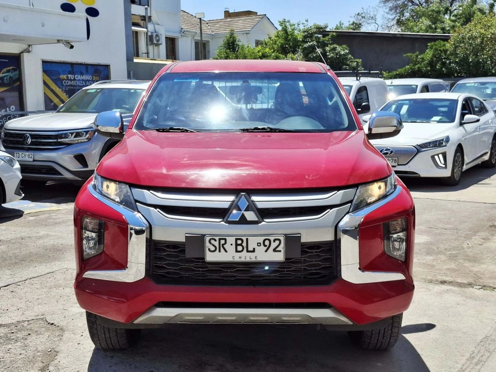 Mitsubishi L200 2.4 KATANA CR 4X2 MT 2023 - Foto 2 de 20