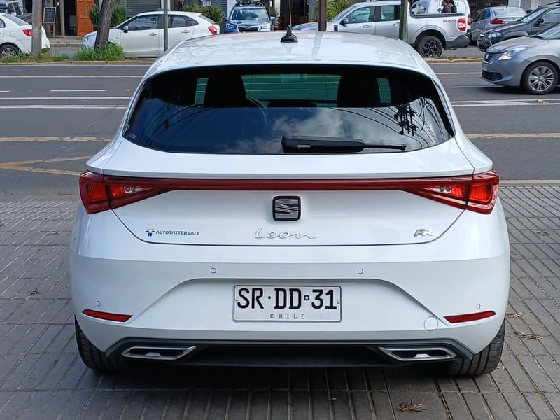 SEAT LEON Leon FR 1.4 TSI AT 2023 - Imagen 7 de 17