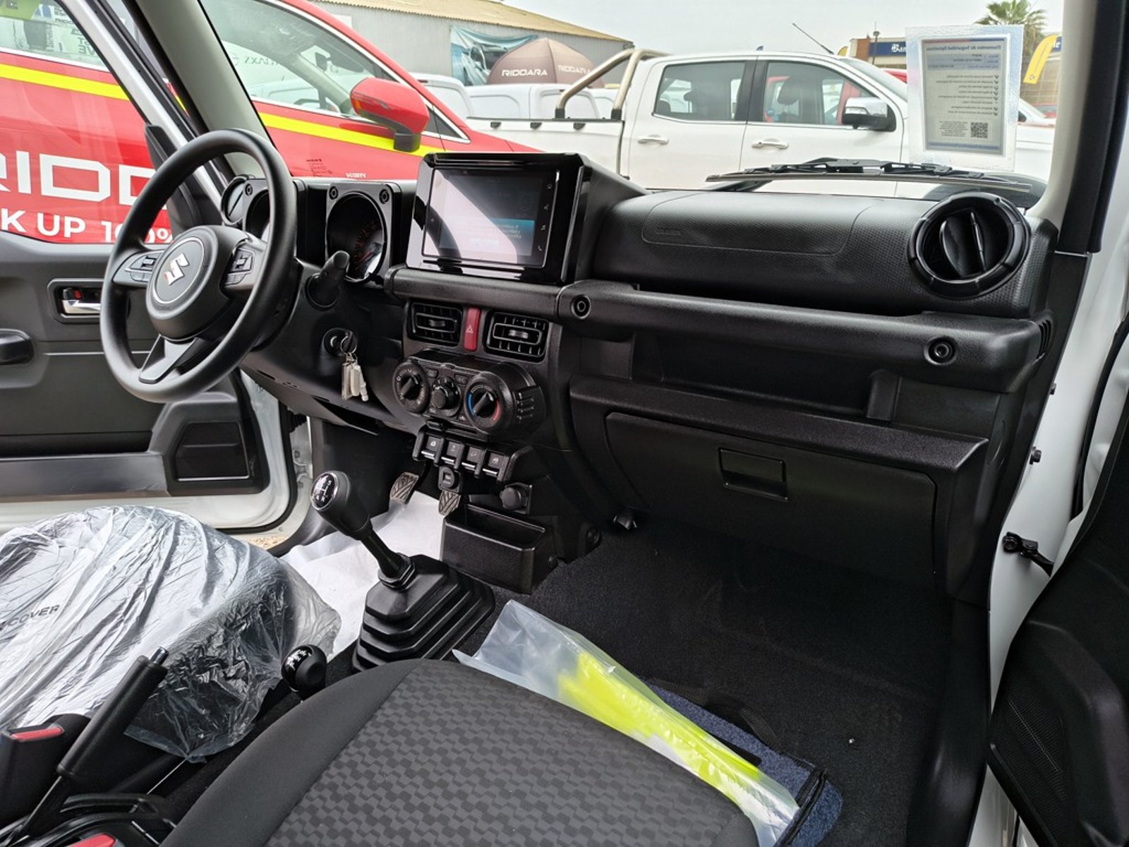 Suzuki JIMNY GL WINCHE MT 4X4 PRECIO+ IVA 2026 - Imagen 19 de 19