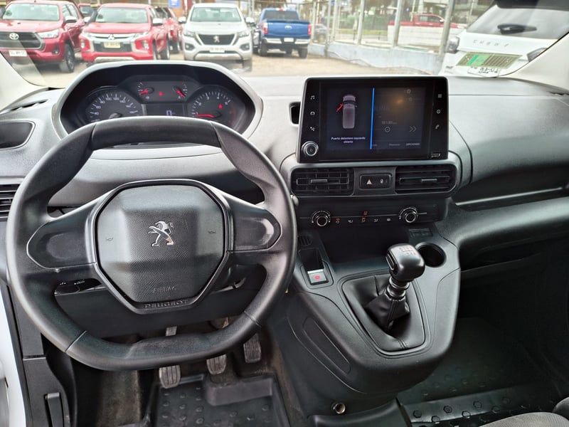 Peugeot PARTNER L1 1.5 Diesel 4X2 T/M 2024 - Imagen 11 de 17