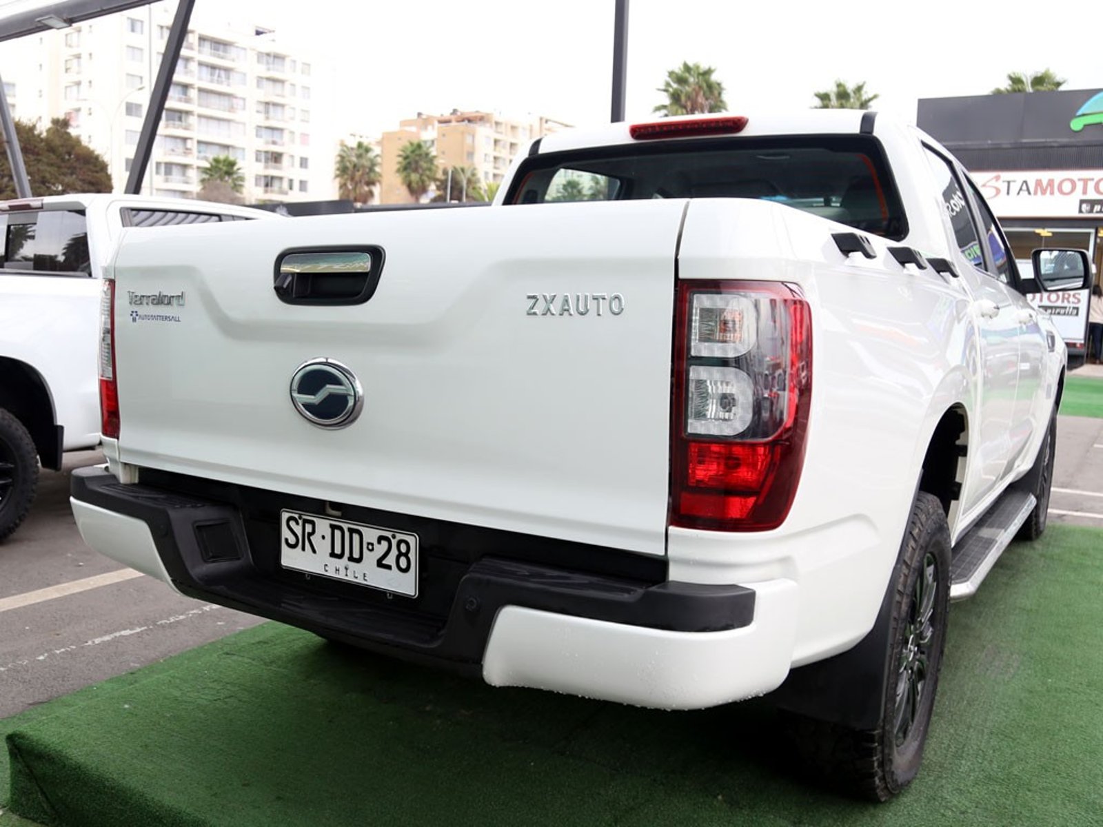 ZX Auto TERRALORD 2.5 LUX PLUS MT 4X2 DIESEL 2023 - Imagen 6 de 19