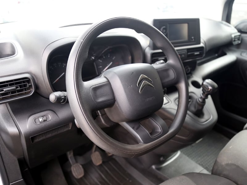 Citroën BERLINGO BLUEHDI 1.5 2024 - Imagen 13 de 20