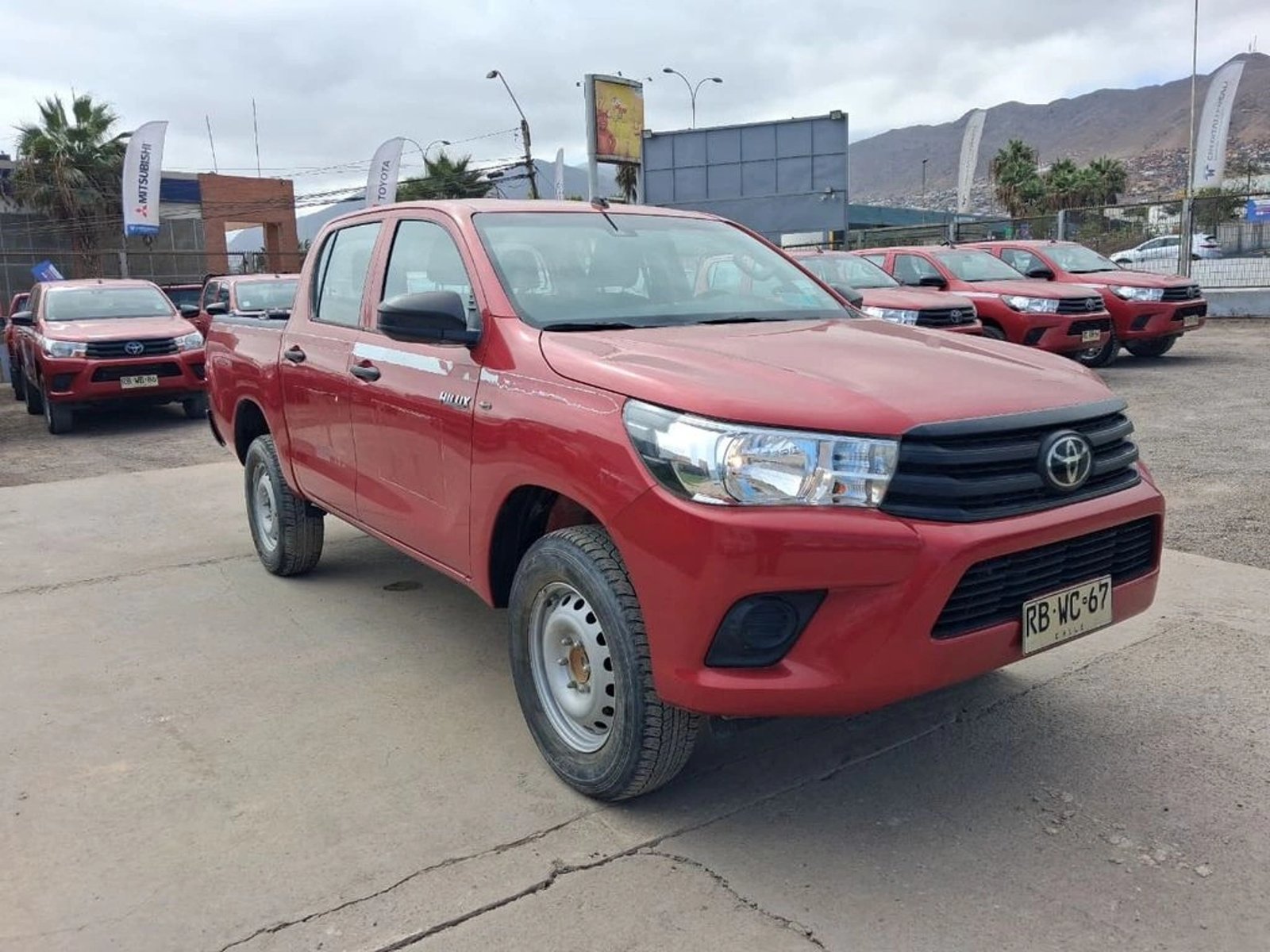 TOYOTA HILUX HILUX TSS 2.4 Diesel 4X2 T/M 2021 - Imagen 3 de 15