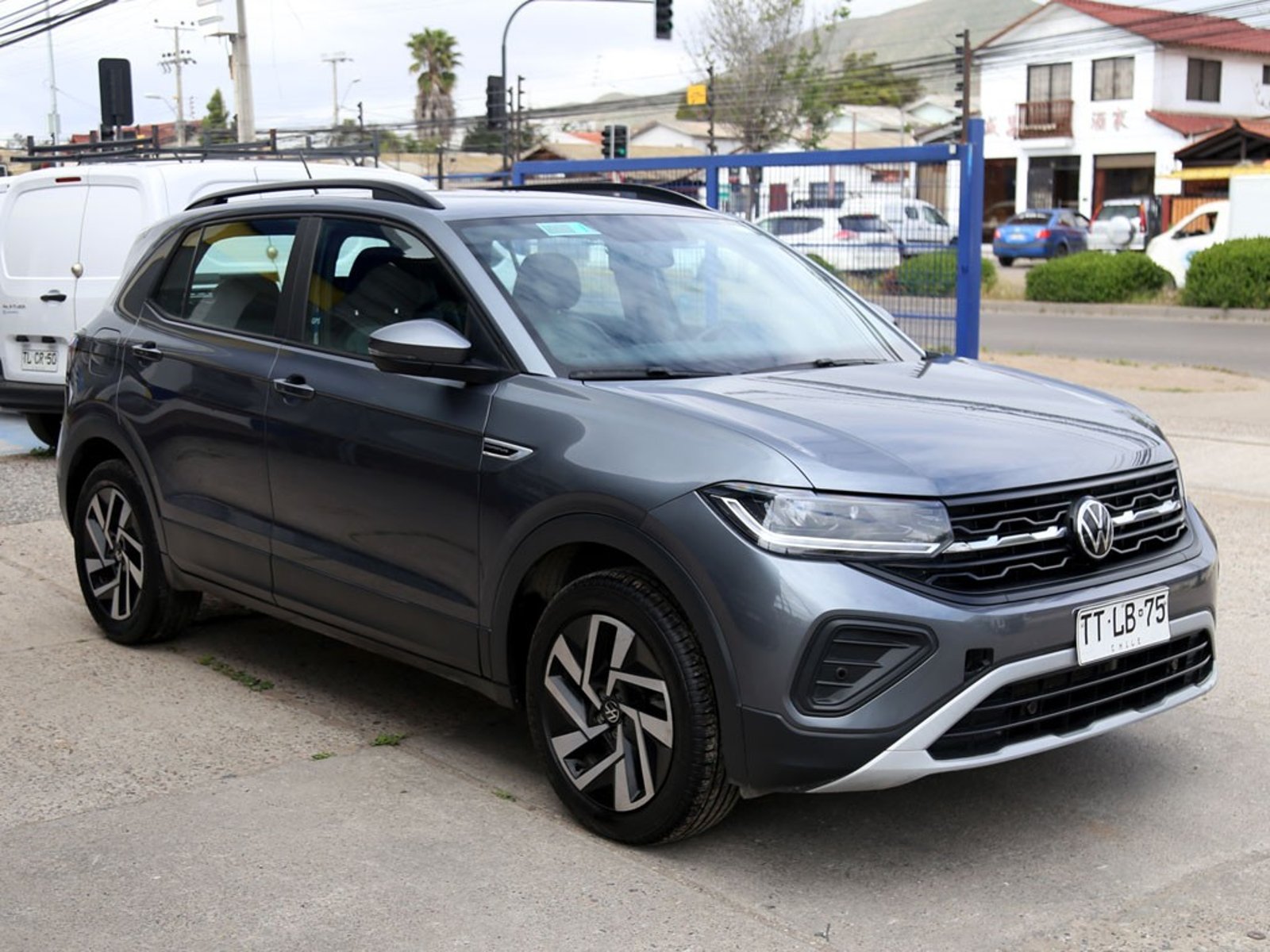 Volkswagen T-CROSS TSI COMFORTLINE 1.0 AUT 2025 - Foto 3 de 20