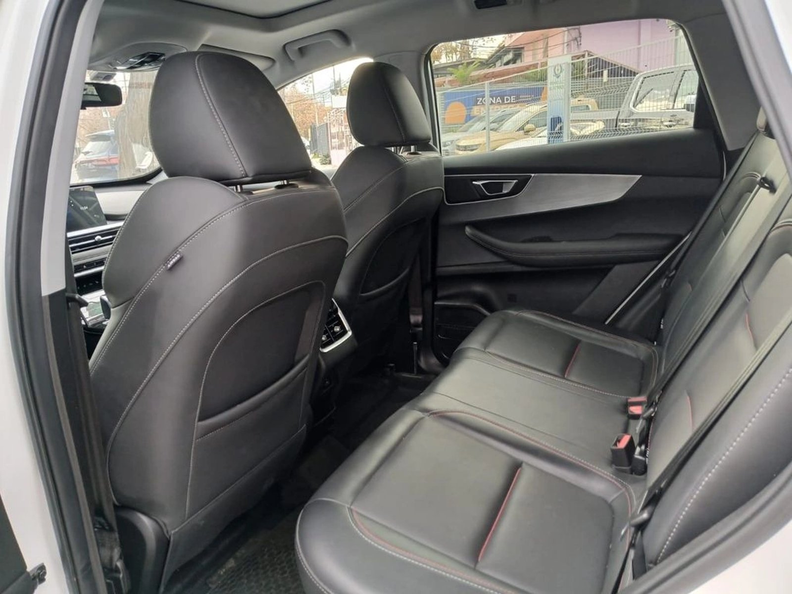 Chery TIGGO 7 PRO GLX 1.5T AT 4X2 2023 - Imagen 17 de 18