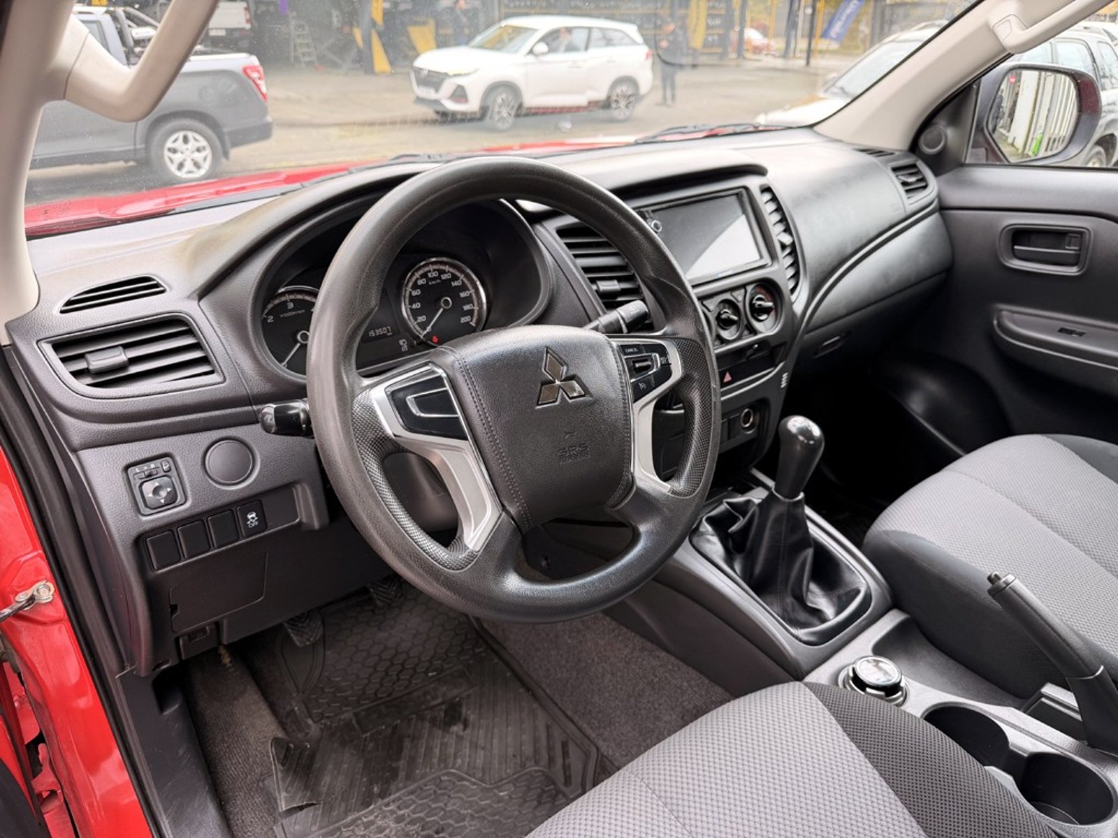 Mitsubishi L200 Katana CRT 2023 - Imagen 11 de 20