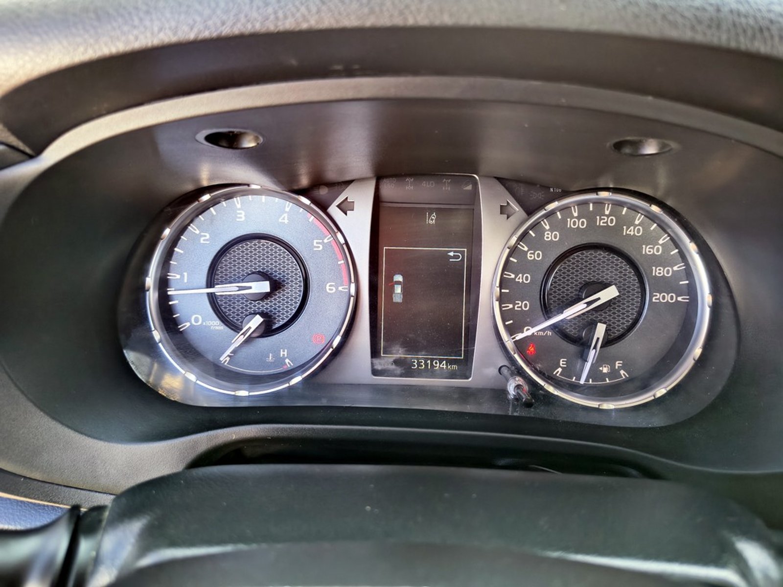 TOYOTA HILUX 2.4 DX DIESEL 4x2 2022 - Imagen 13 de 20